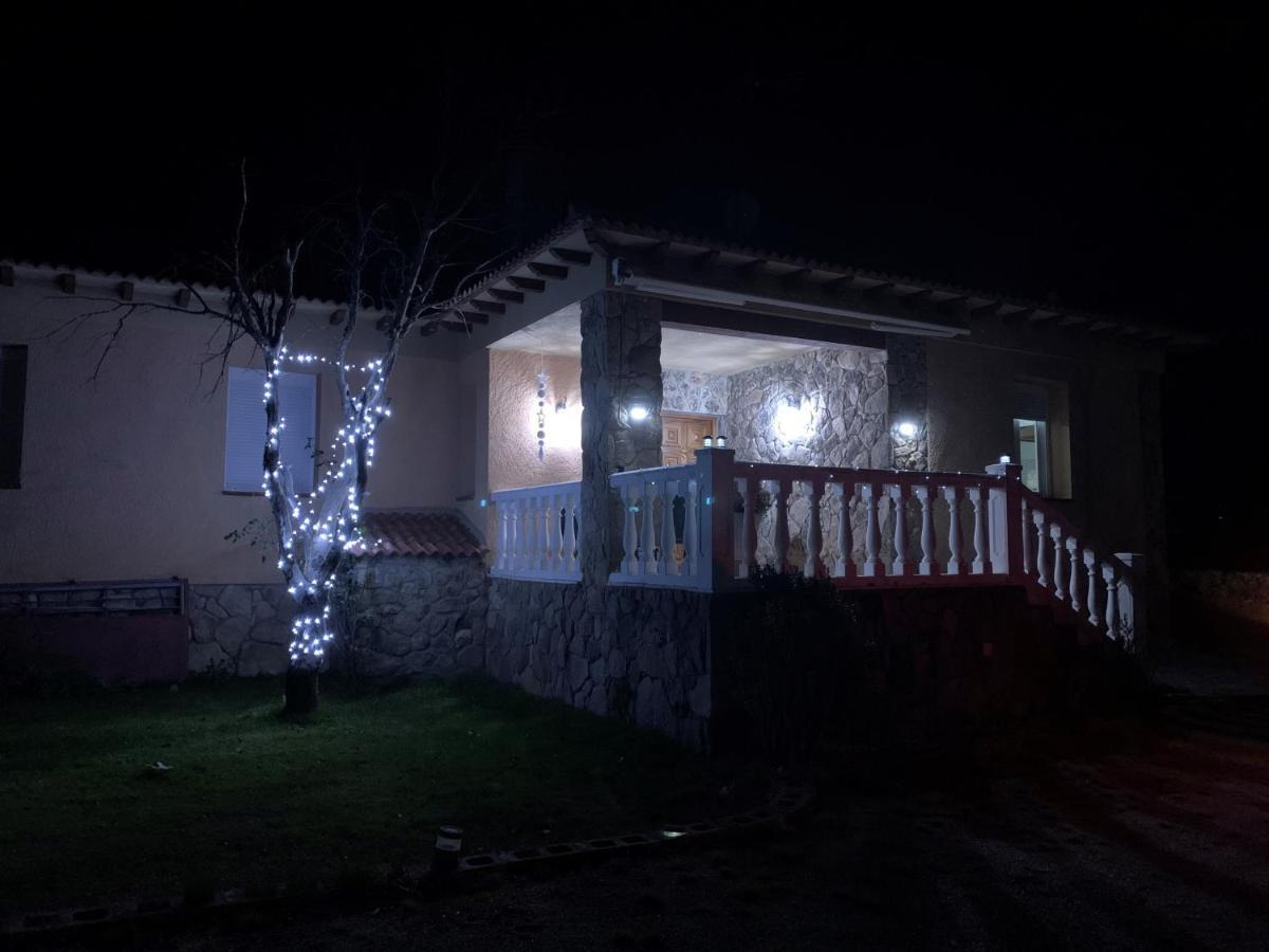Villa Pancorbo Velayos Екстер'єр фото