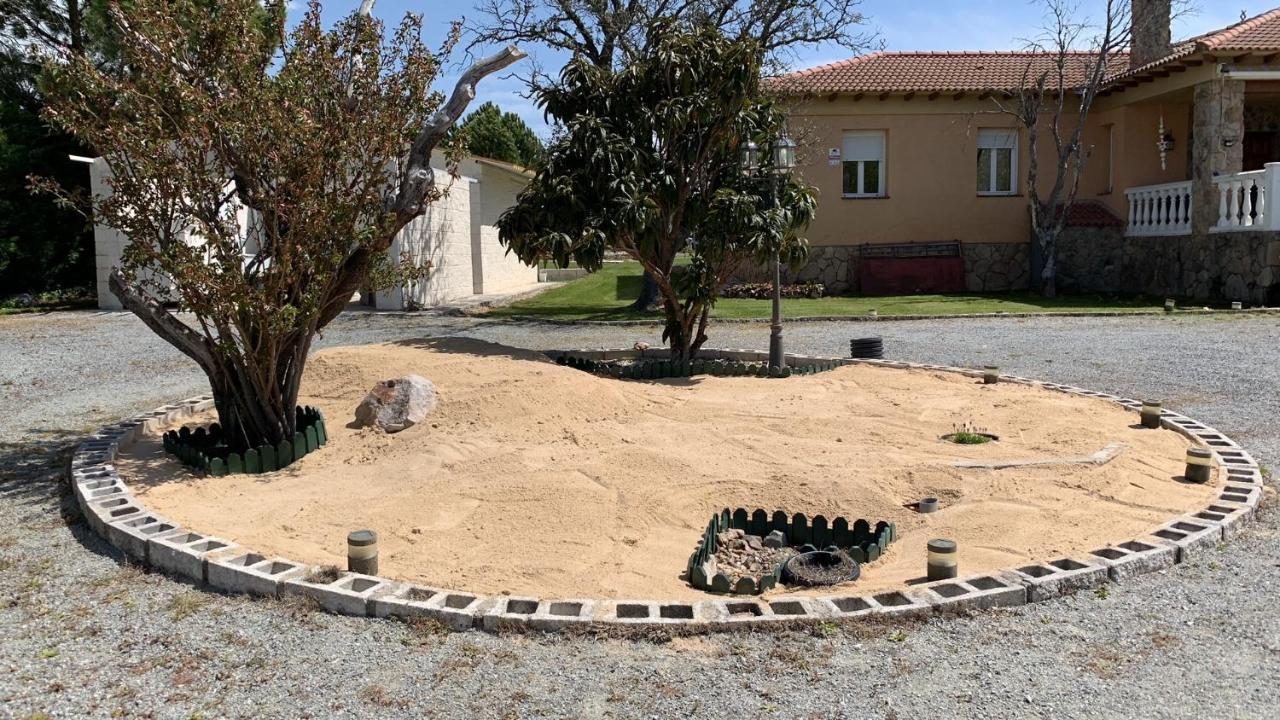 Villa Pancorbo Velayos Екстер'єр фото