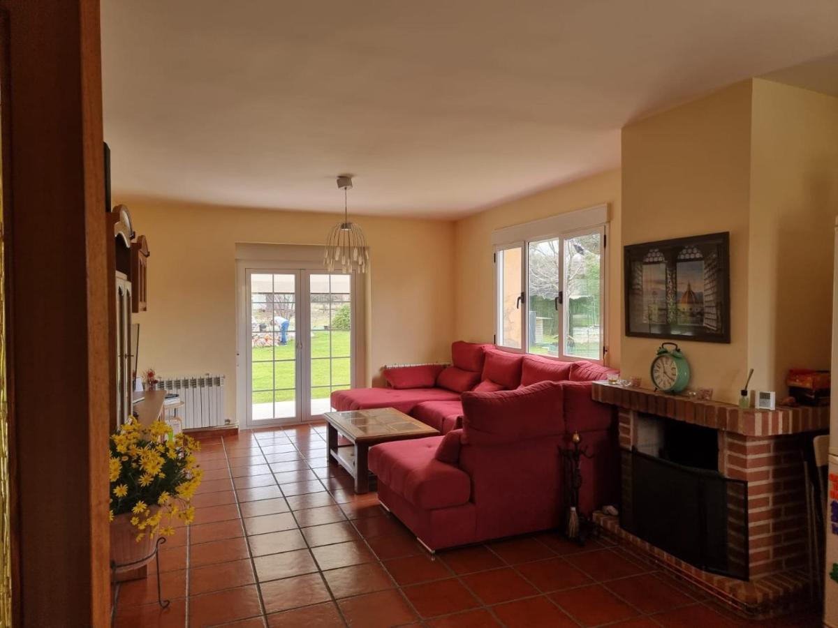 Villa Pancorbo Velayos Екстер'єр фото