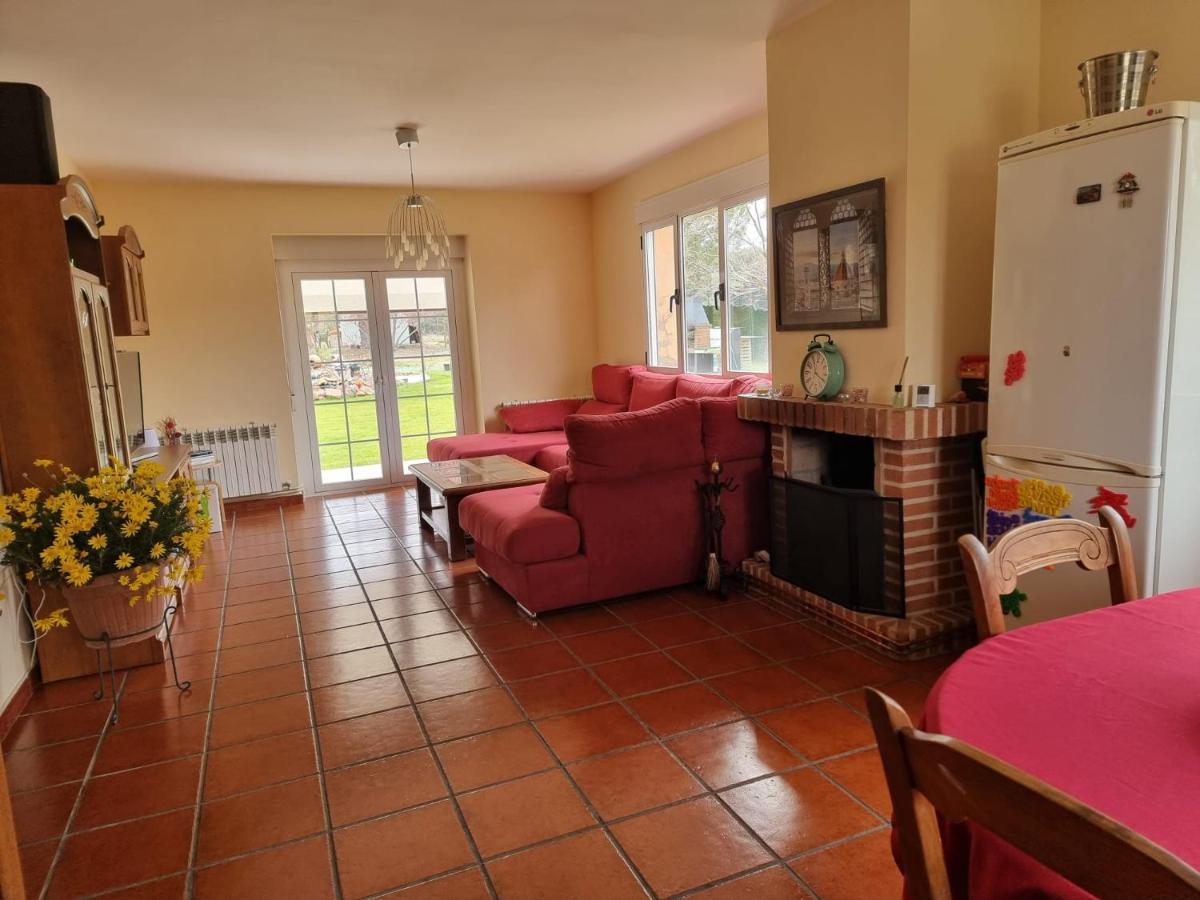 Villa Pancorbo Velayos Екстер'єр фото