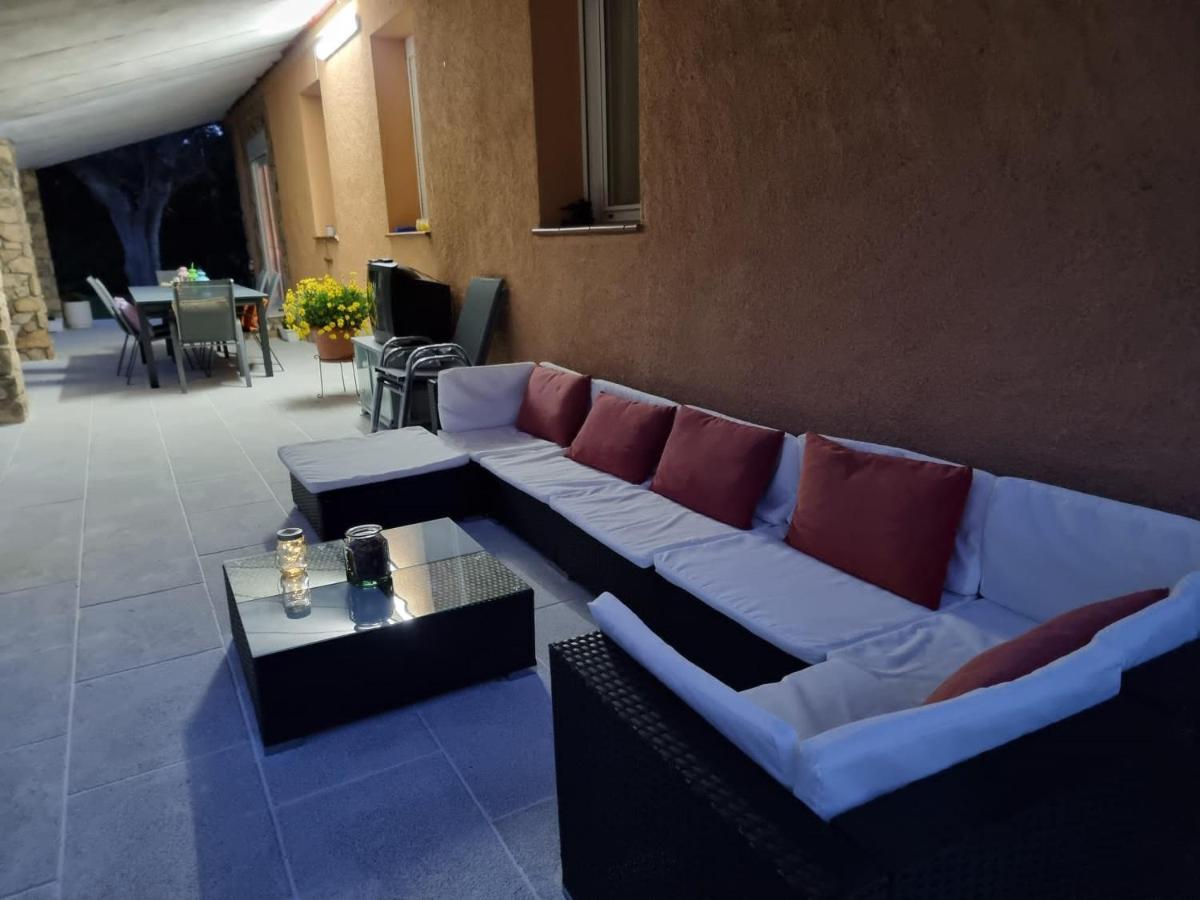 Villa Pancorbo Velayos Екстер'єр фото